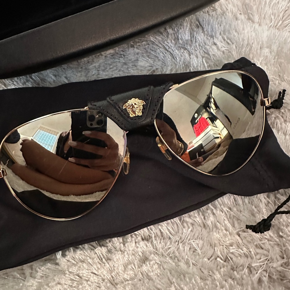 Versace Medusa 62mm Aviator
Sunglasses